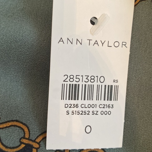 AnnTaylor Flare skirt, size 0. NWT - Picture 2 of 9